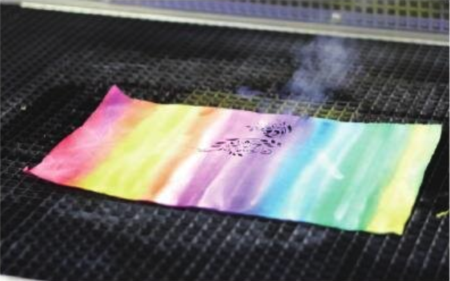切り抜き加工
