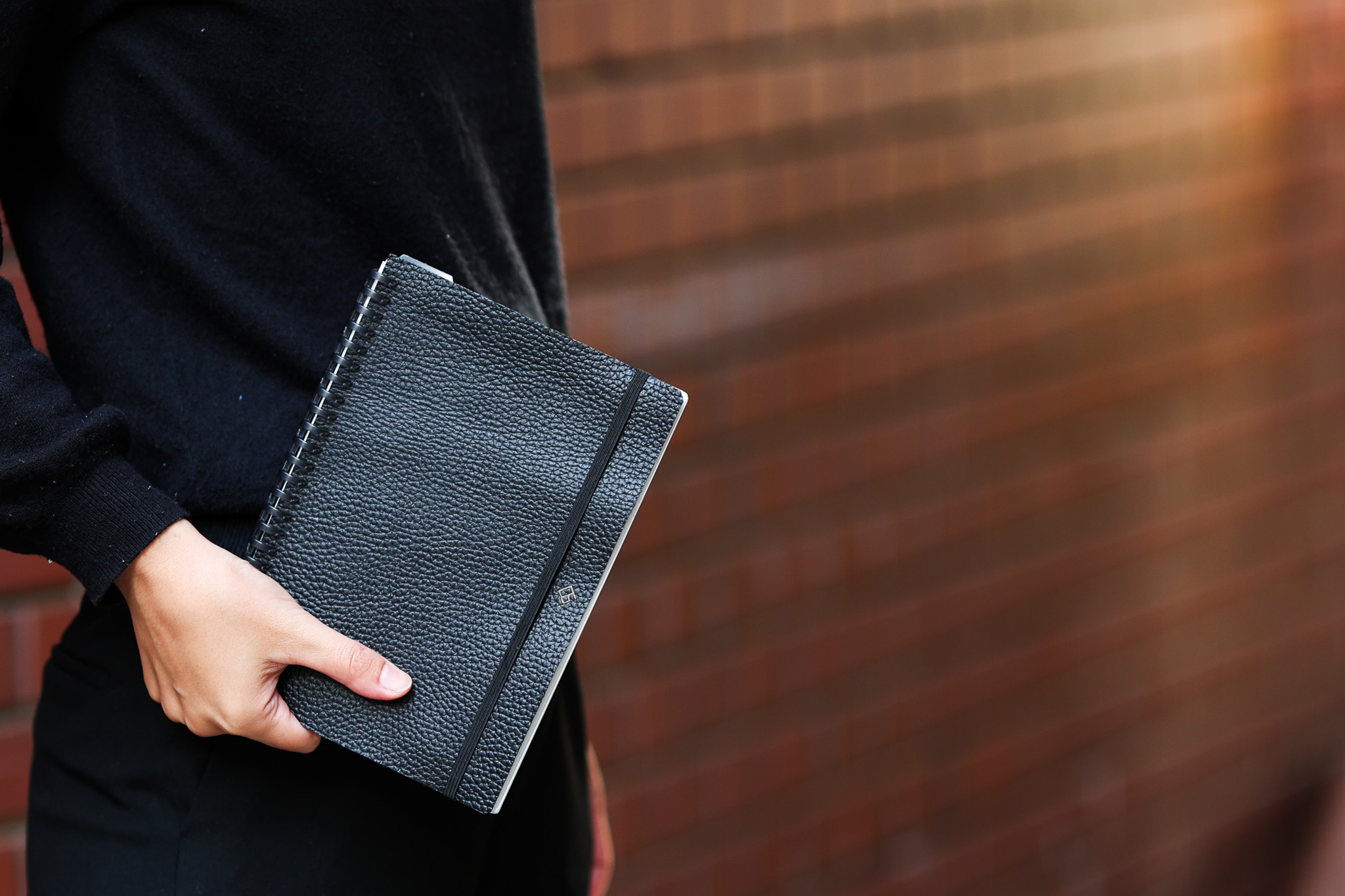 GRID LIFE PLANNER 手に持って